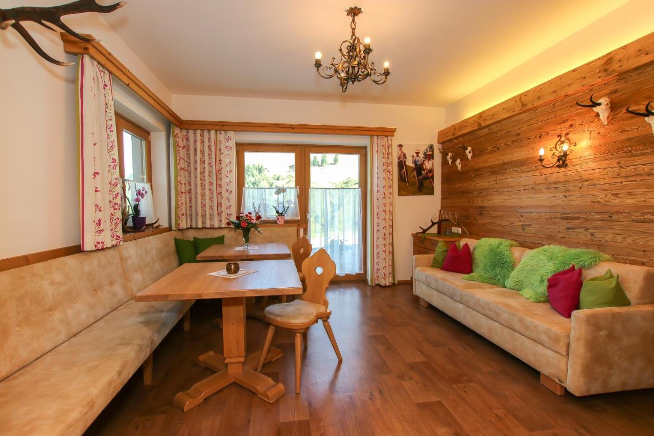 ザールバッハ・ヒンターグレムLandhaus Hinterglemmアパートメント エクステリア 写真