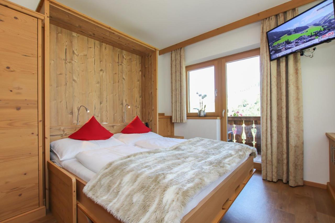 ザールバッハ・ヒンターグレムLandhaus Hinterglemmアパートメント エクステリア 写真